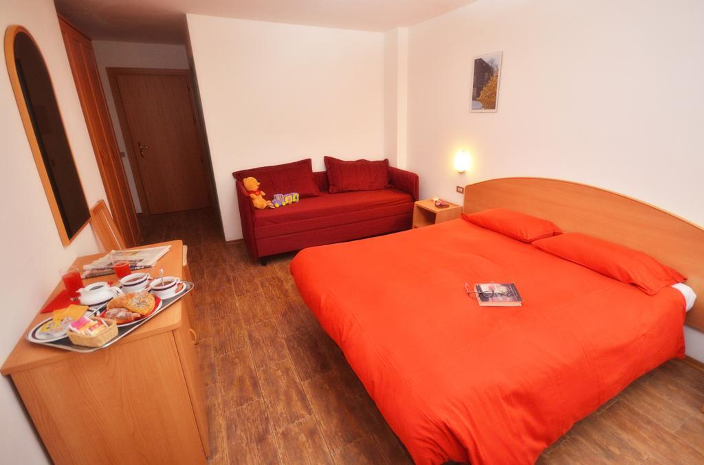 Albergo Sporting Peio Fonti Exterior foto